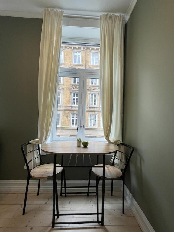 Lovely Central Apartment With Two Large Bedrooms Nearby Oslo Opera, Vis A Vis Botanical Garden Extérieur photo