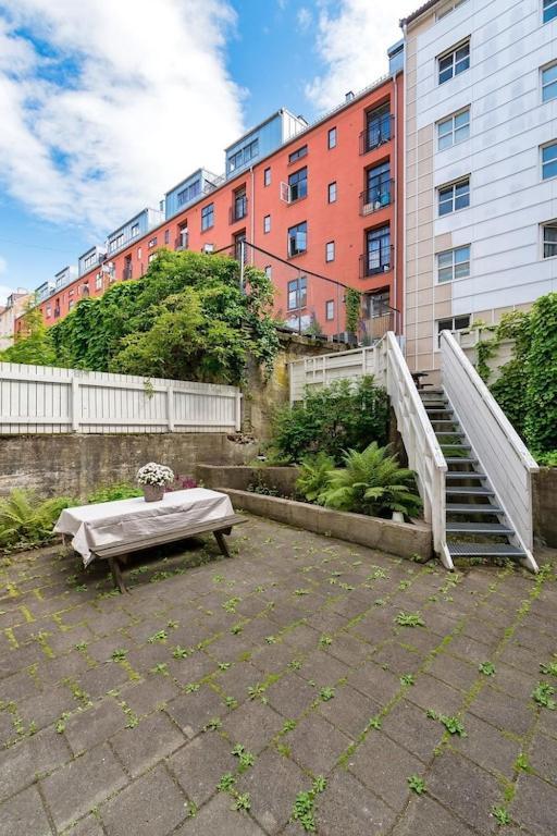 Lovely Central Apartment With Two Large Bedrooms Nearby Oslo Opera, Vis A Vis Botanical Garden Extérieur photo